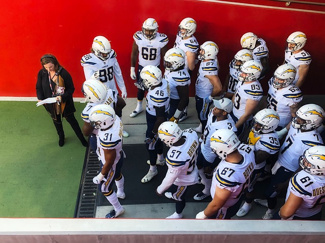 亚历山大创造雷霆队57年来唯一纪录.